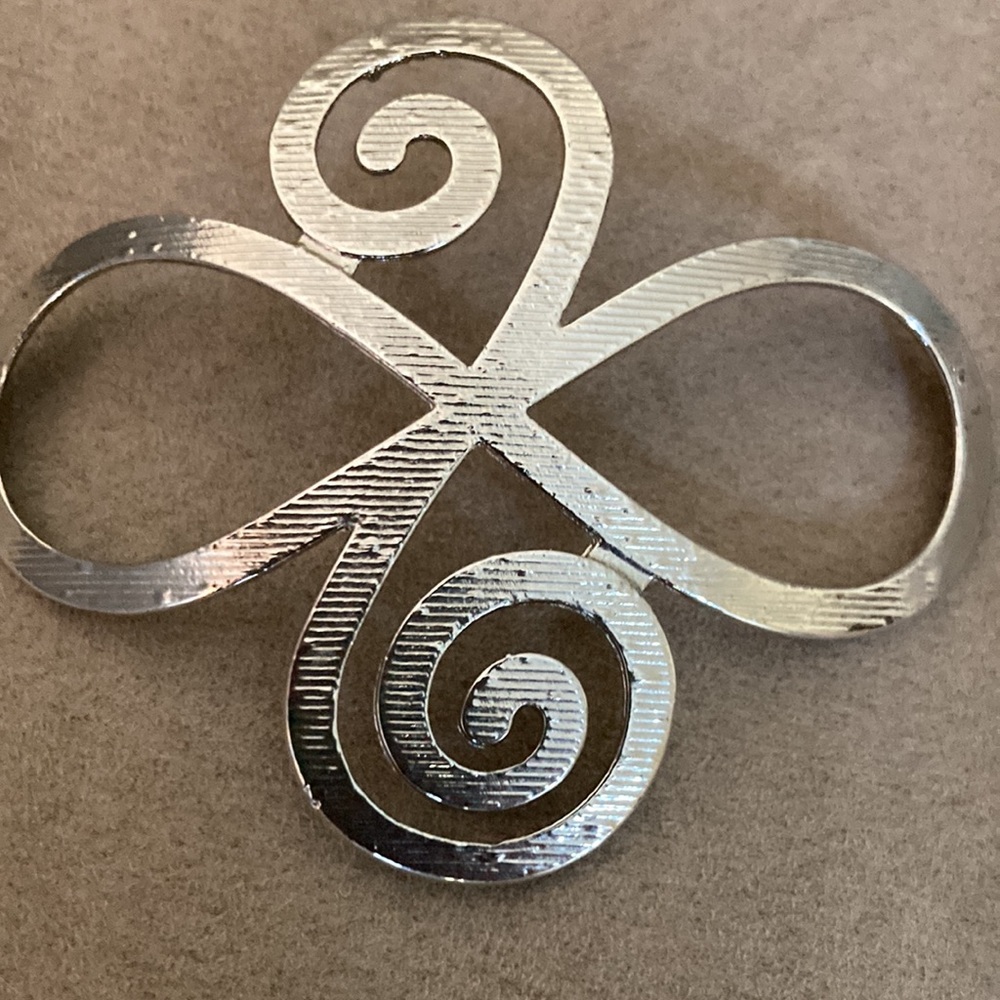 Hair fasteners - Picture 9 of 10